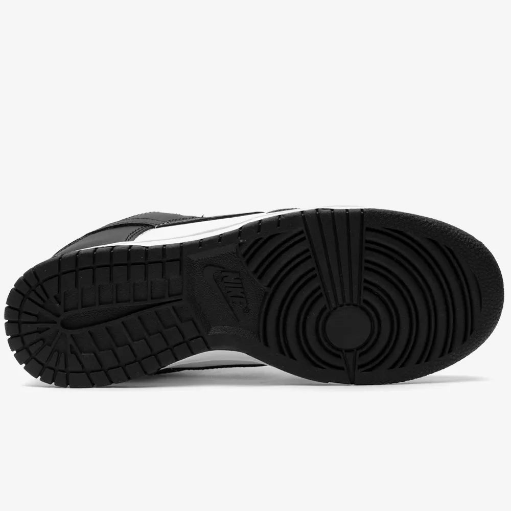 Tênis Nike Dunk Low Retro Black White Panda